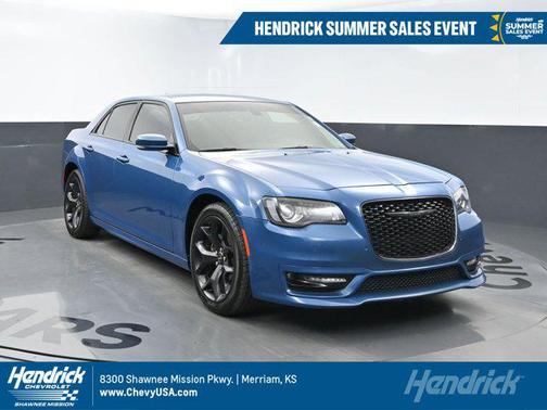2022 Chrysler 300 Touring