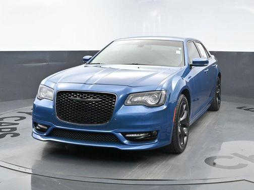 2022 Chrysler 300 Touring