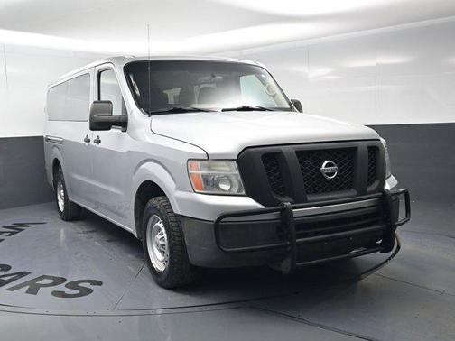 2017 Nissan NV Passenger NV3500 HD S V6
