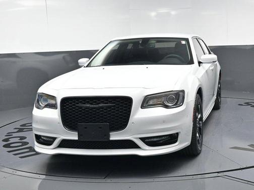 2023 Chrysler 300 Touring