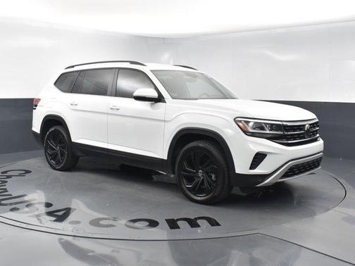 2022 Volkswagen Atlas 3.6L SE w/Technology