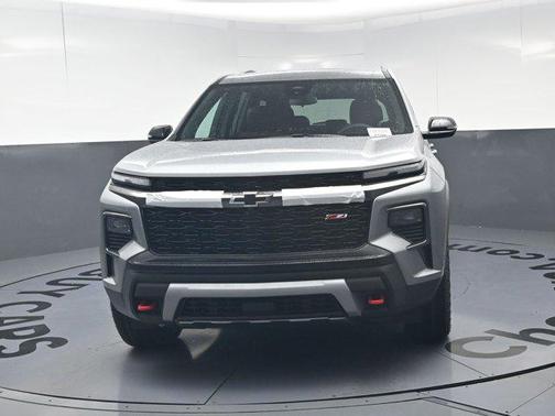 Sterling Gray Metallic 2026 Chevrolet Traverse AWD Z71