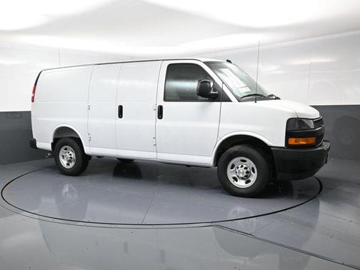 2025 Chevrolet Express 2500 RWD 2500 Regular Wheelbase WT