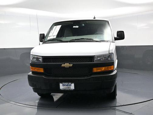 2025 Chevrolet Express 2500 RWD 2500 Regular Wheelbase WT