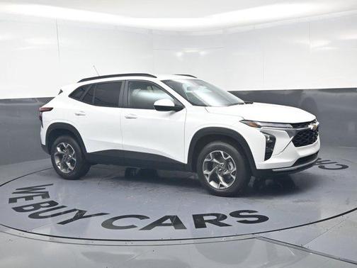Summit White 2026 Chevrolet Trax LT