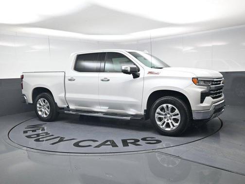 Iridescent Pearl Tricoat 2022 Chevrolet Silverado 1500 LTZ