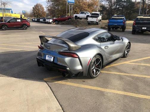 Photo 4 of 32 of 2021 Toyota Supra 3.0 Premium