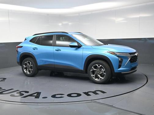 Marina Blue Metallic 2026 Chevrolet Trax LT
