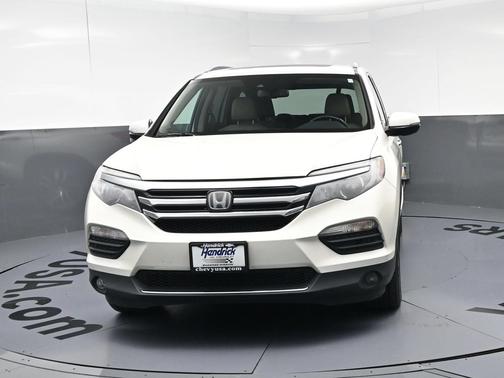 White Diamond Pearl 2016 Honda Pilot Touring