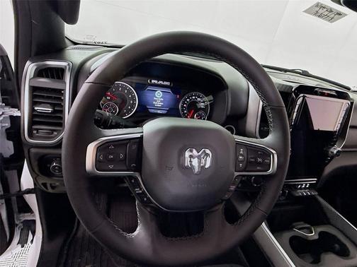 Bright White Clearcoat 2026 RAM 1500 Big Horn/Lone Star