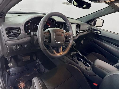 DB Black Clearcoat 2026 Dodge Durango GT Premium AWD HEMI V8