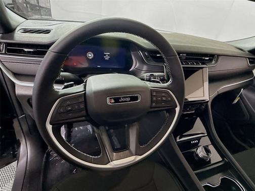Baltic Gray Metallic Clear-Coat Exterior Paint 2026 Jeep Grand Cherokee L Altitude