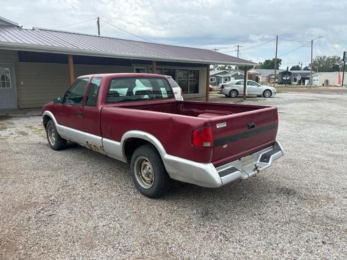 1995 Chevrolet S-10 LS Extended Cab