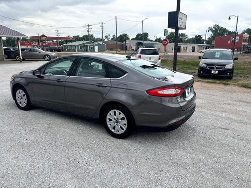 2014 Ford Fusion S