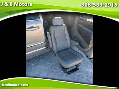 2014 Chrysler Town & Country Touring