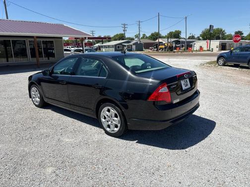 Black 2010 Ford Fusion SE