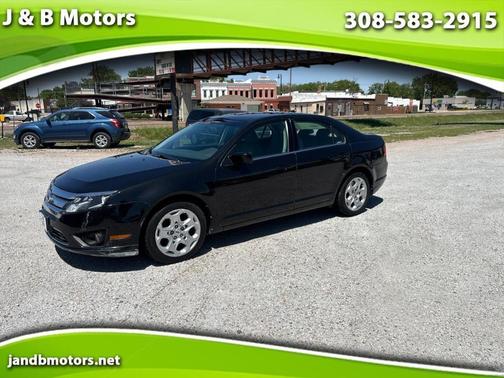 Black 2010 Ford Fusion SE