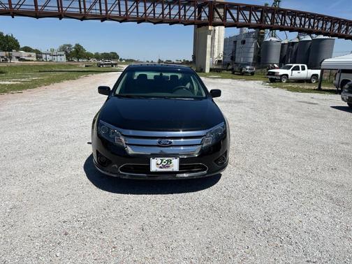 Black 2010 Ford Fusion SE
