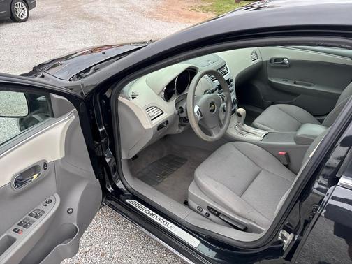 2011 Chevrolet Malibu 1LT