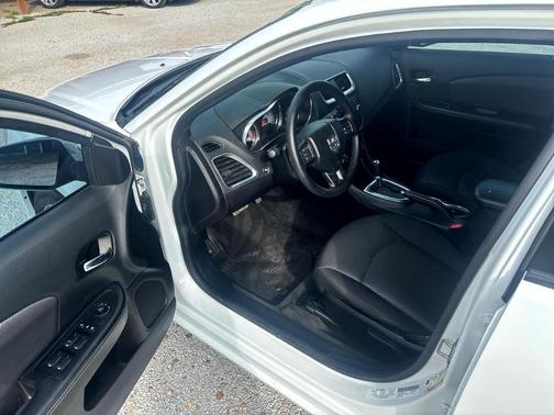 2014 Dodge Avenger SE
