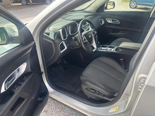 Silver 2017 Chevrolet Equinox 1LT