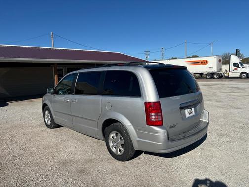 2010 Chrysler Town & Country Touring