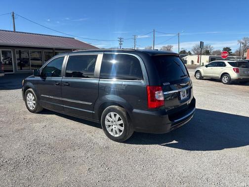 2013 Chrysler Town & Country Touring