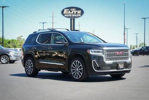 2022 GMC Acadia Denali