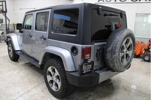 2017 Jeep Wrangler Unlimited Sahara