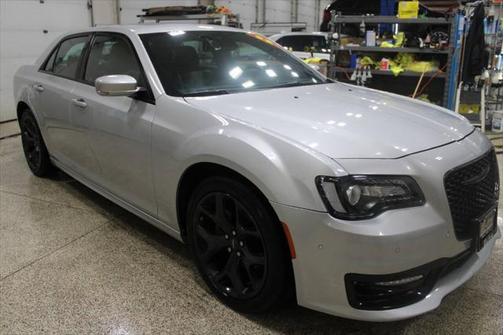 2022 Chrysler 300 S