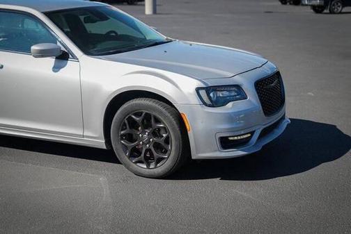 2022 Chrysler 300 Touring