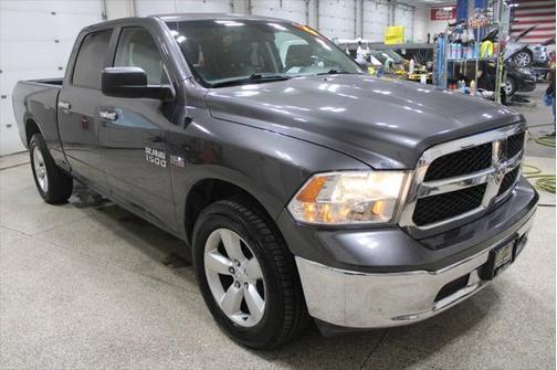 2016 RAM 1500 SLT
