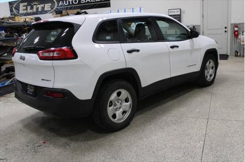 2018 Jeep Cherokee Sport