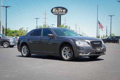2017 Chrysler 300 S