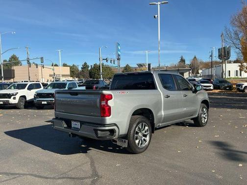 2024 Chevrolet Silverado 1500 Custom