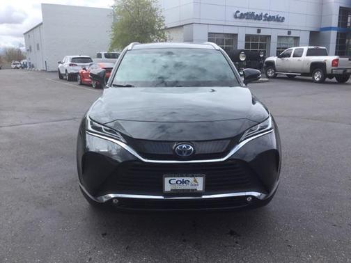 2023 Toyota Venza XLE