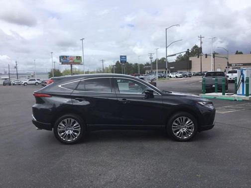 2023 Toyota Venza XLE