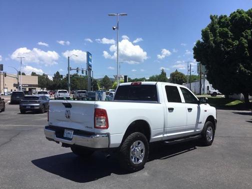 2019 RAM 2500 Tradesman Crew Cab 4x4 6'4' Box