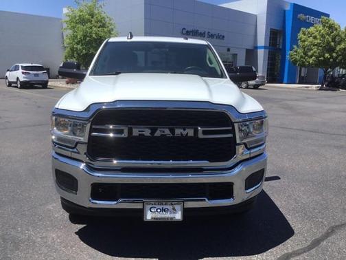 2019 RAM 2500 Tradesman Crew Cab 4x4 6'4' Box