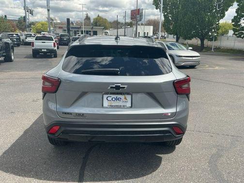 Sterling Gray Metallic 2026 Chevrolet Trax FWD 2RS