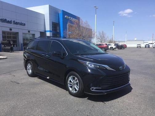2024 Toyota Sienna XLE 7 Passenger