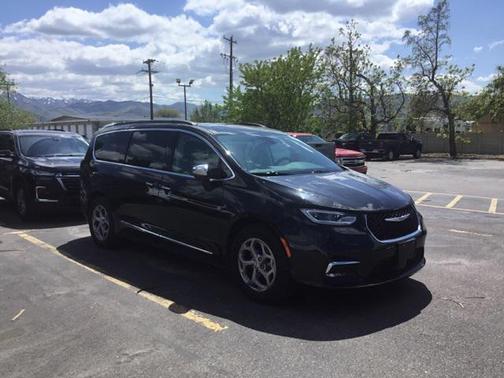 2023 Chrysler Pacifica Limited