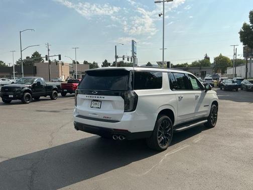 2025 Chevrolet Suburban RST