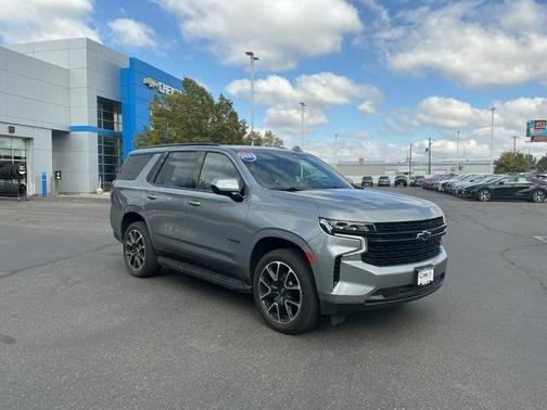 2023 Chevrolet Tahoe 4WD RST