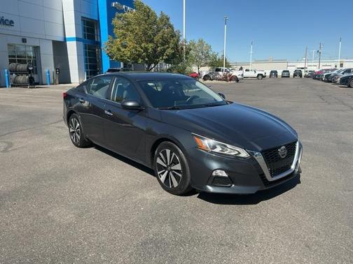 2022 Nissan Altima 2.5 SV