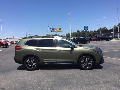 2023 Subaru Ascent Limited 8-Passenger