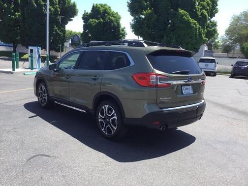 2023 Subaru Ascent Limited 8-Passenger