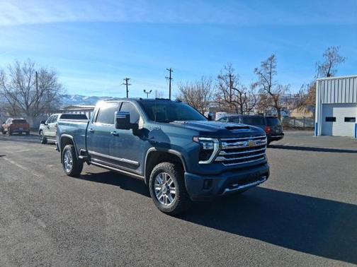 2024 Chevrolet Silverado 3500 High Country