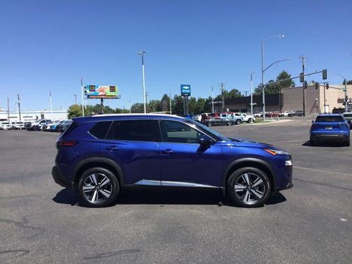 2022 Nissan Rogue SL