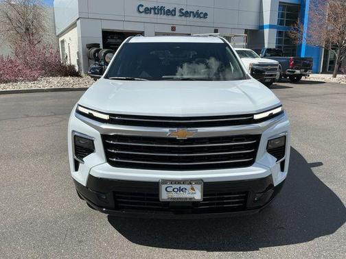 Polar White Tricoat 2026 Chevrolet Traverse High Country